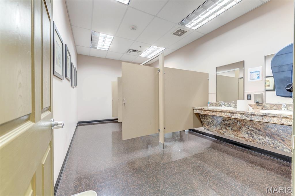 Mcree Town-28 - Commercial Sale