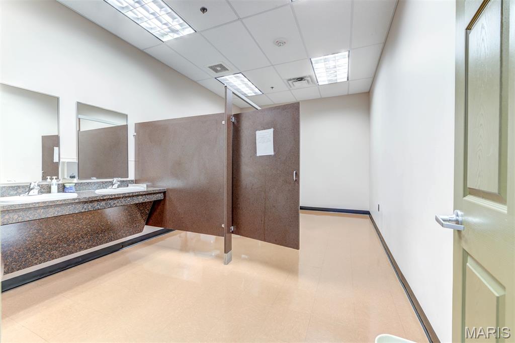 Mcree Town-28 - Commercial Sale