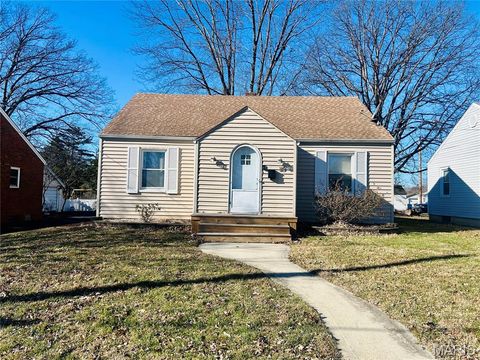 119 S Jefferson Avenue Collinsville IL 62234