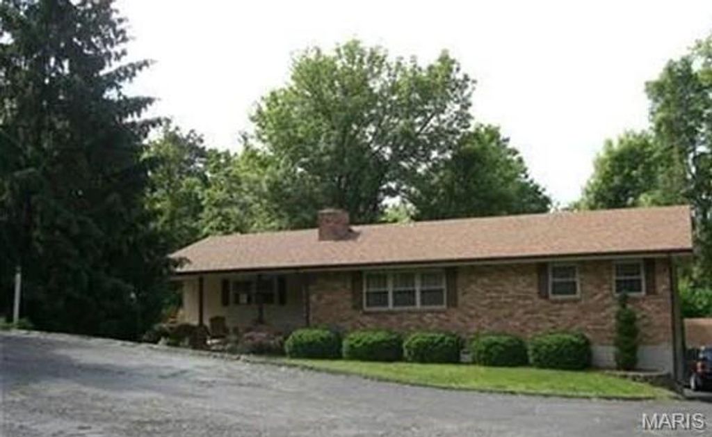 Photo of 14125 Old Jamestown Road, St Louis, MO 63033 (MLS # 26019275)