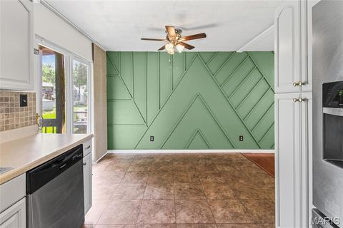 Tiny photo for 572 Mount Vernon Drive, Arnold, MO 63010 (MLS # 26030415)