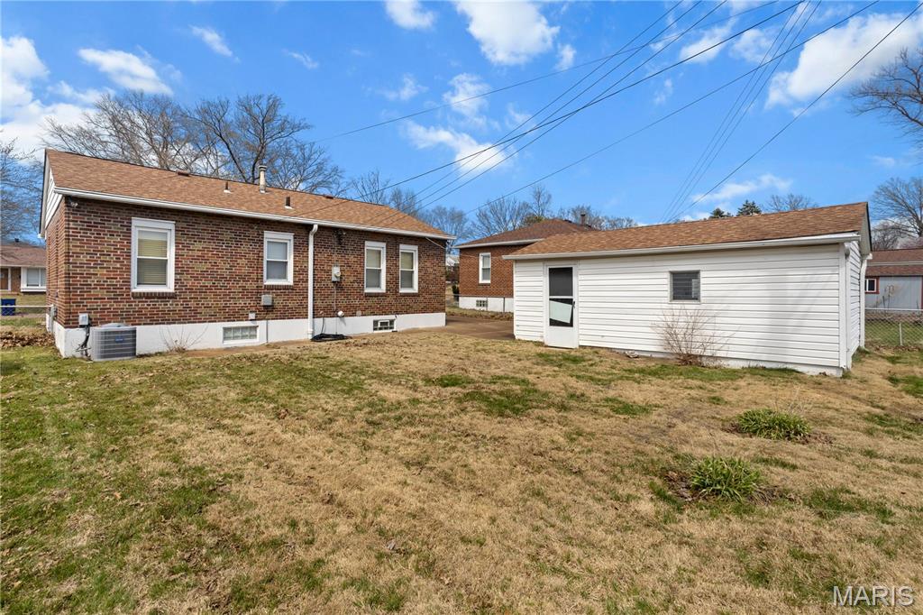 7124 Marwinette Avenue