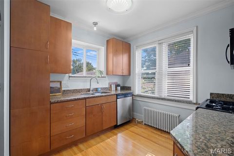 Tiny photo for 7055 Dartmouth Avenue, University City, MO 63130 (MLS # 26018637)