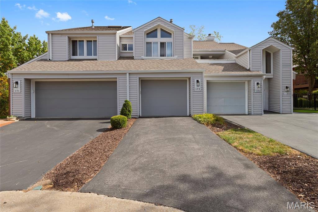 Ridgeview Place - Residential