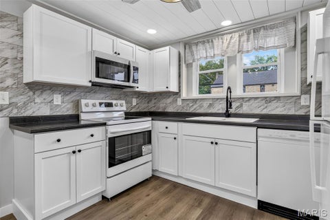 Tiny photo for 1001 East Street, Leadwood, MO 63653 (MLS # 26059077)