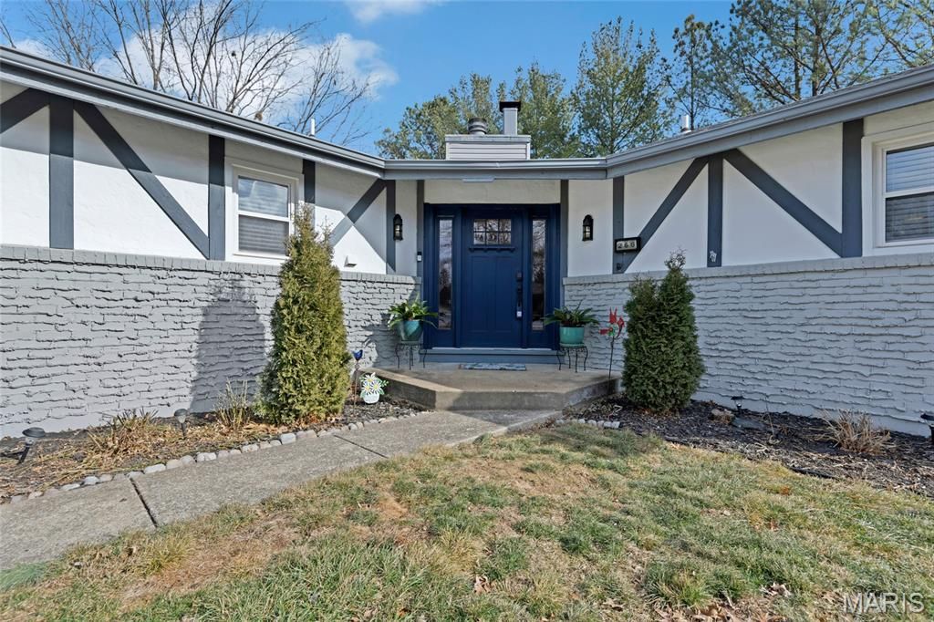 Photo of 266 Savoy Drive, Lake Saint Louis, MO 63367 (MLS # 26003173)