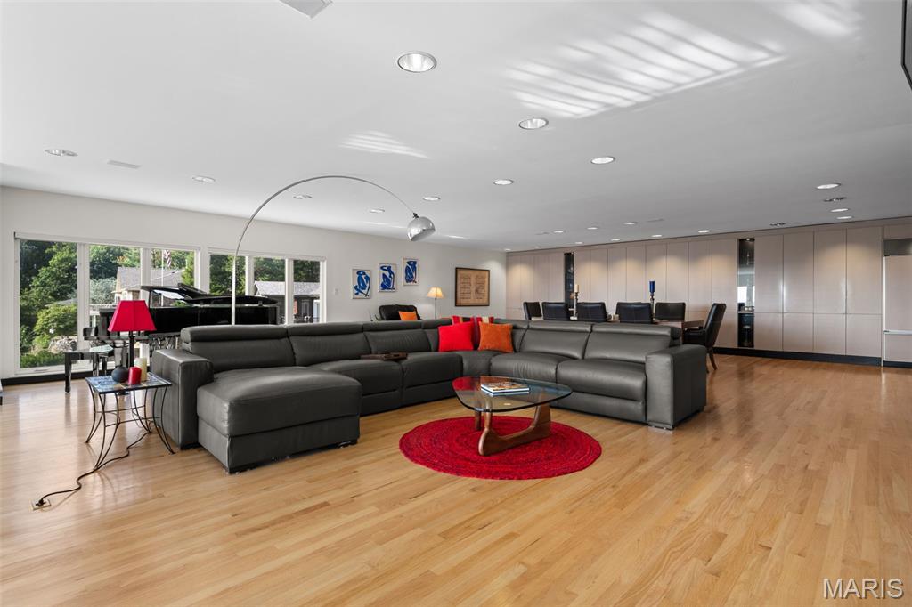 7006 Christopher Drive