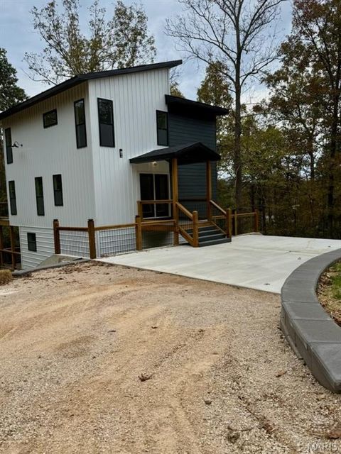 Photo of 259 Lakeview Drive, Van Buren, MO 63965 (MLS # 25081608)