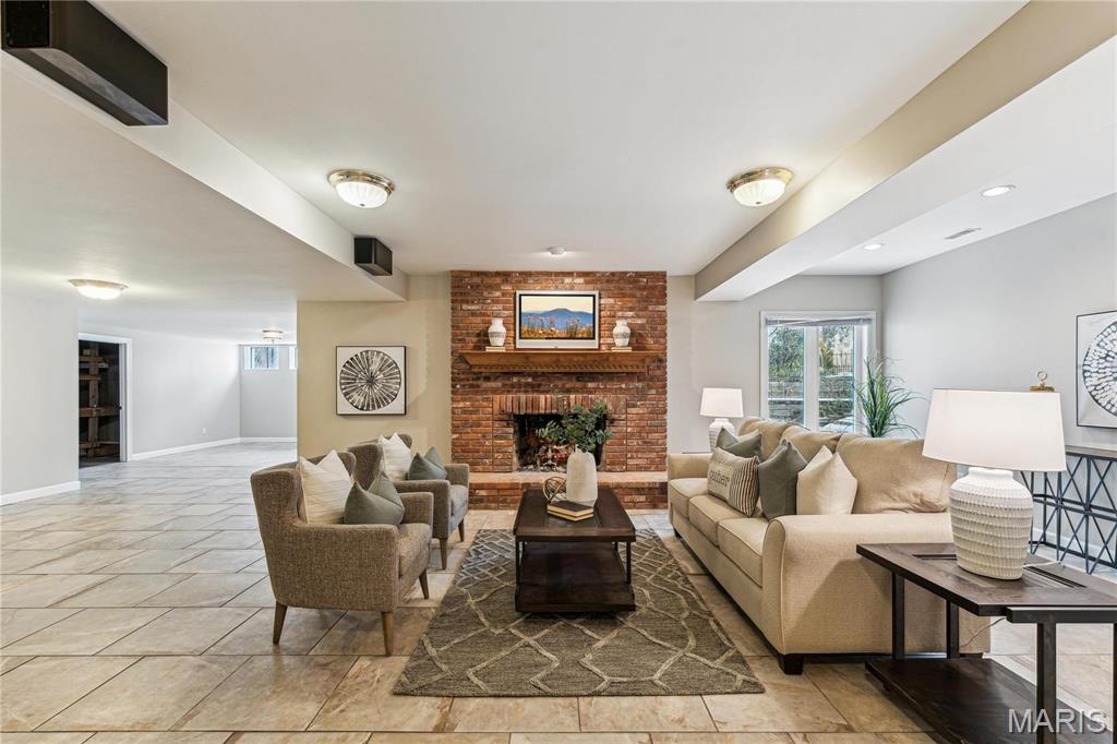 Kingscove Ct. - Residential