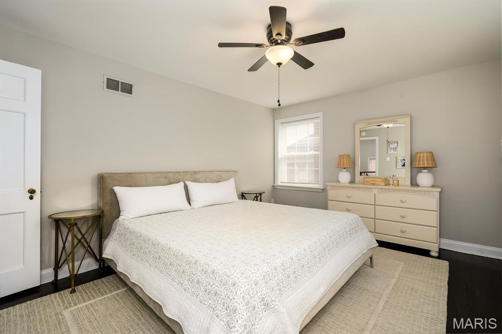 University City, Missouri 63130, United States, 3 Bedrooms Bedrooms, ,2 BathroomsBathrooms,Residential,Pending,206746