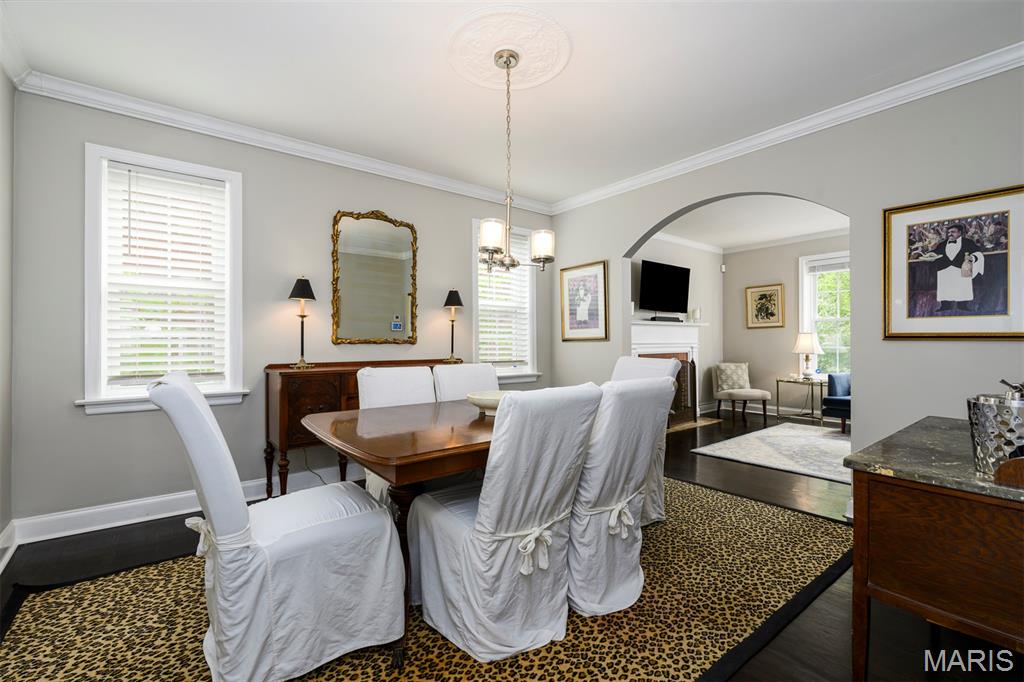 University City, Missouri 63130, United States, 3 Bedrooms Bedrooms, ,2 BathroomsBathrooms,Residential,Pending,206746