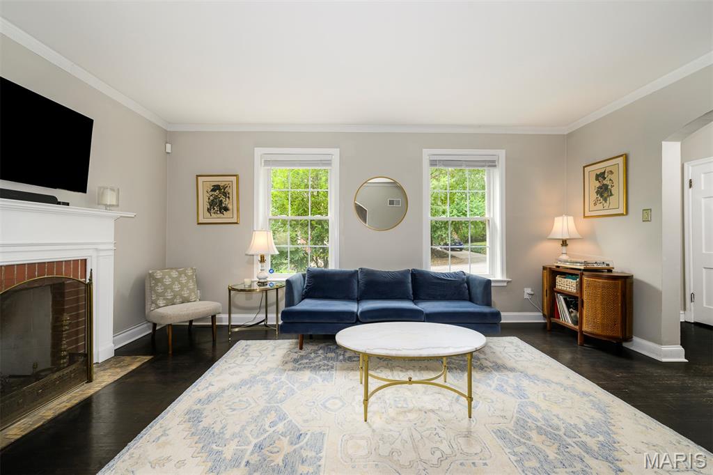 University City, Missouri 63130, United States, 3 Bedrooms Bedrooms, ,2 BathroomsBathrooms,Residential,Pending,206746