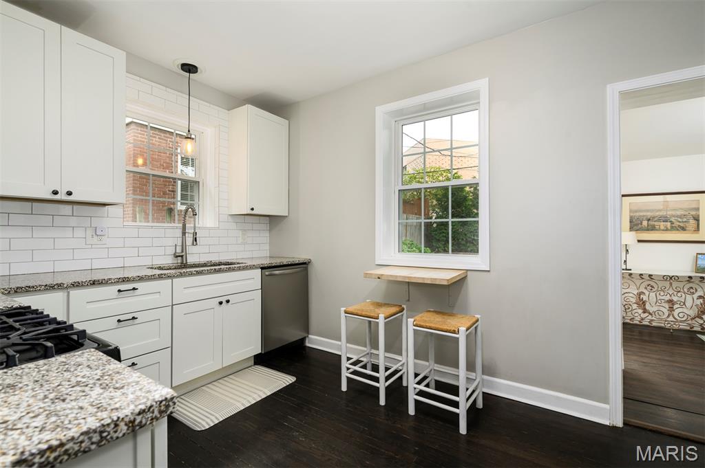 University City, Missouri 63130, United States, 3 Bedrooms Bedrooms, ,2 BathroomsBathrooms,Residential,Pending,206746