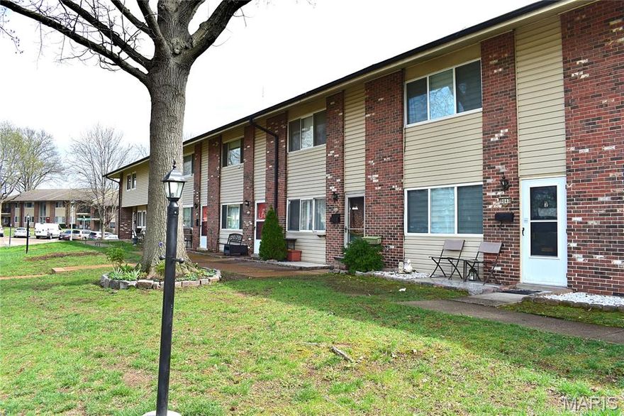 Check out this charming 3 bedroom, 1.5 bathroom townhome in Southridge subdivision. Mehlville school district. Home features an updated kitchen with custom cabinets, granite countertops, and backsplash. A/C is only 2 years old and ready to tackle your summer needs. Both bathrooms have been updated with newer vanity and ceramic tile. 

Private laundry with extra storage space. 

Beautiful inground pool and condo clubhouse, perfect for entertaining or laying out. Convenient to major highways and shopping. A low maintenance, move-in-ready home in a fantastic location. Don't miss this opportunity!