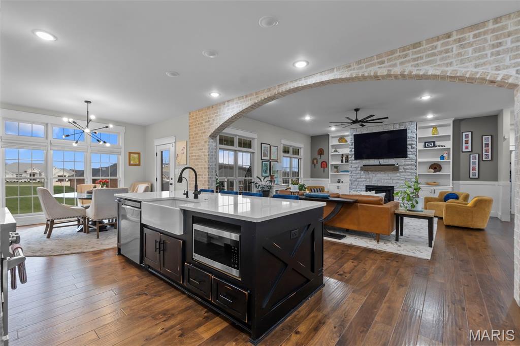 Touchdown Rdg 2 - Residential