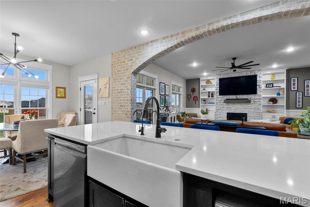 Touchdown Rdg 2 - Residential