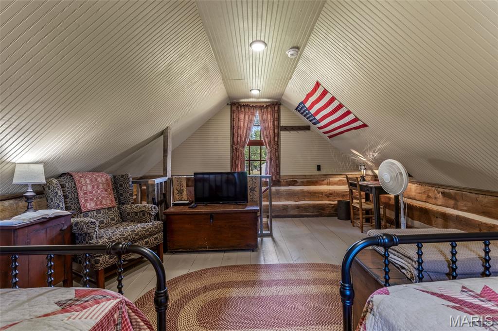 n/a - Commercial Sale