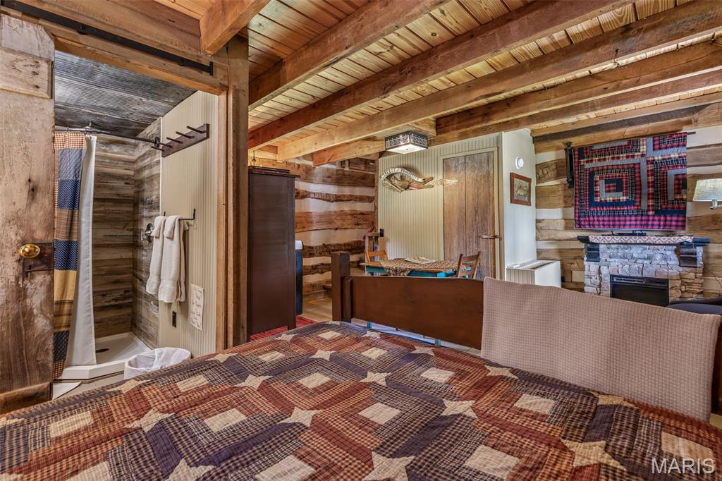 n/a - Commercial Sale