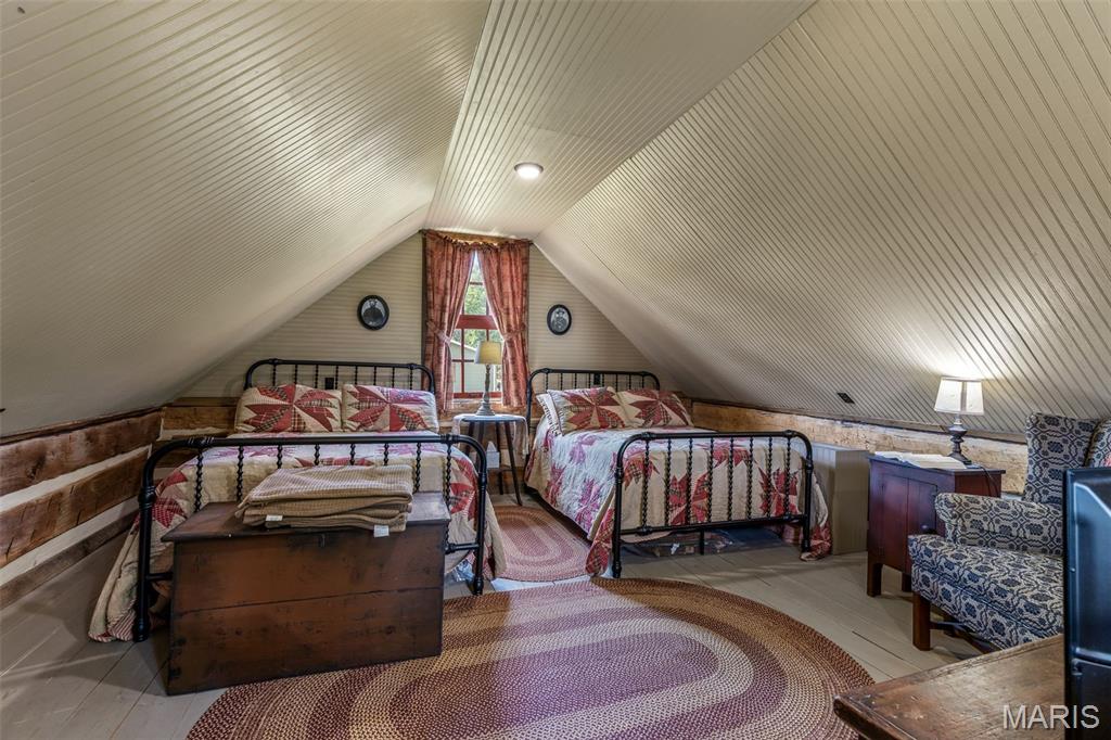 n/a - Commercial Sale