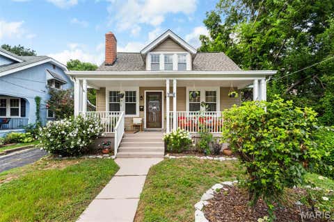Photo of 329 Stark Court, Webster Groves, MO 63119 (MLS # 26046085)