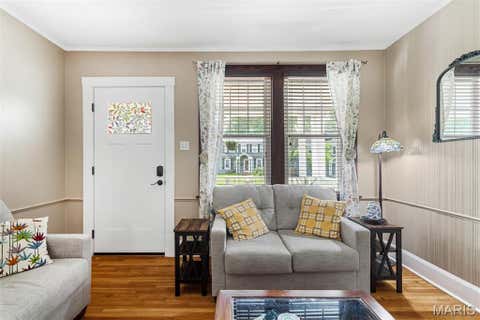 Tiny photo for 329 Stark Court, Webster Groves, MO 63119 (MLS # 26046085)