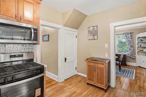 Tiny photo for 329 Stark Court, Webster Groves, MO 63119 (MLS # 26046085)