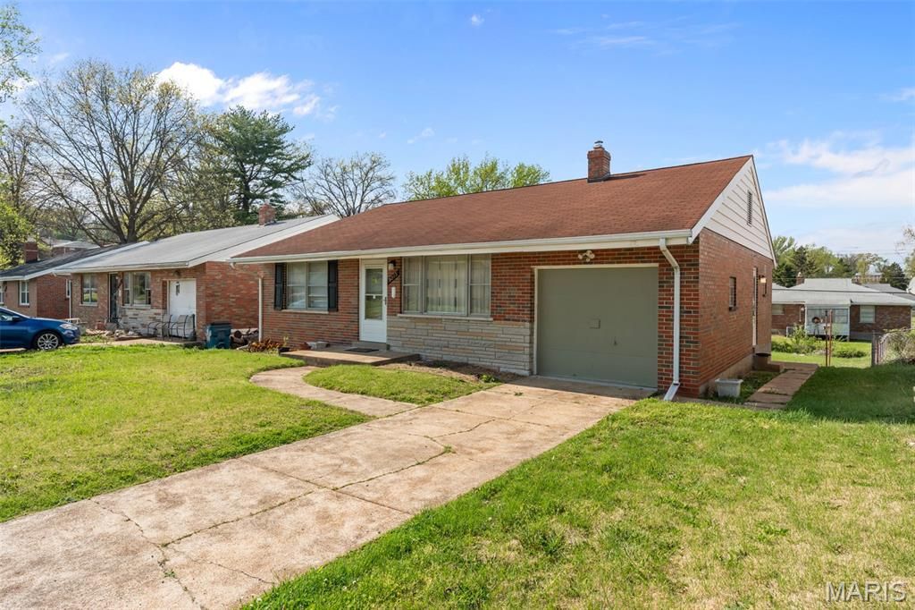 Photo of 9213 Ranch Meadows Drive, St Louis, MO 63136 (MLS # 26023908)
