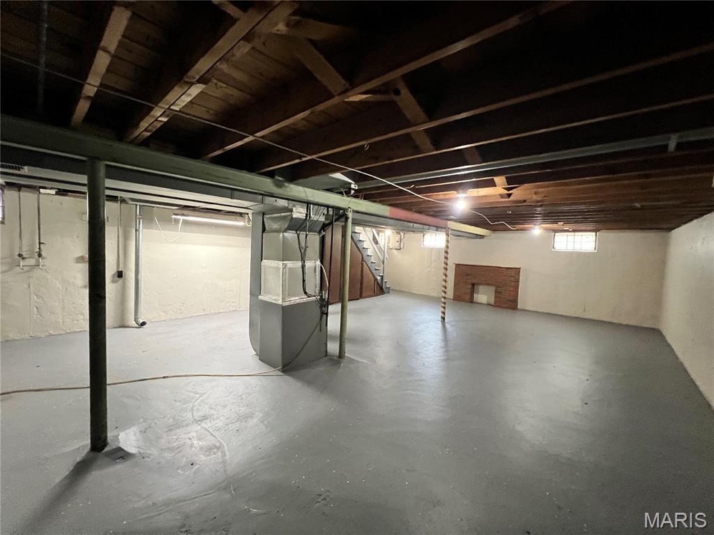 Bissell Hills 6 - Residential Lease