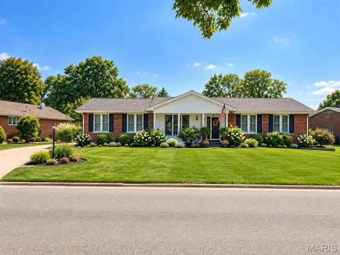 Photo of 5213 Jerome Drive, Godfrey, IL 62035 (MLS # 26060727)
