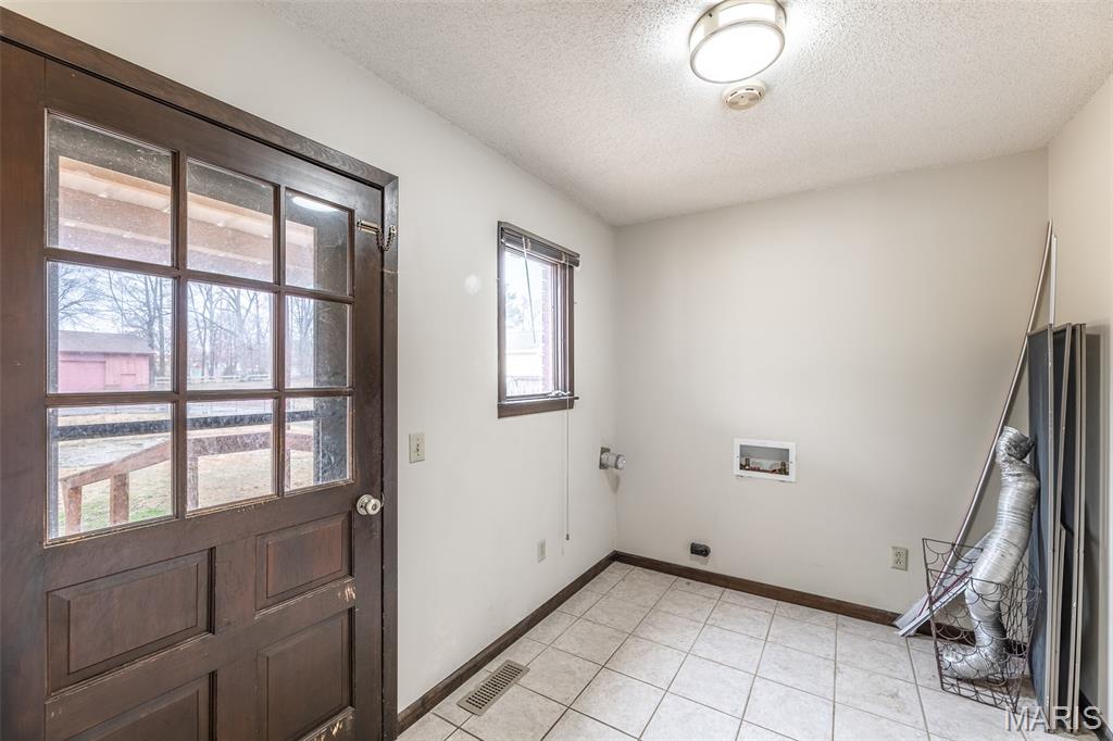 Baugh's Sub S 160 - Residential