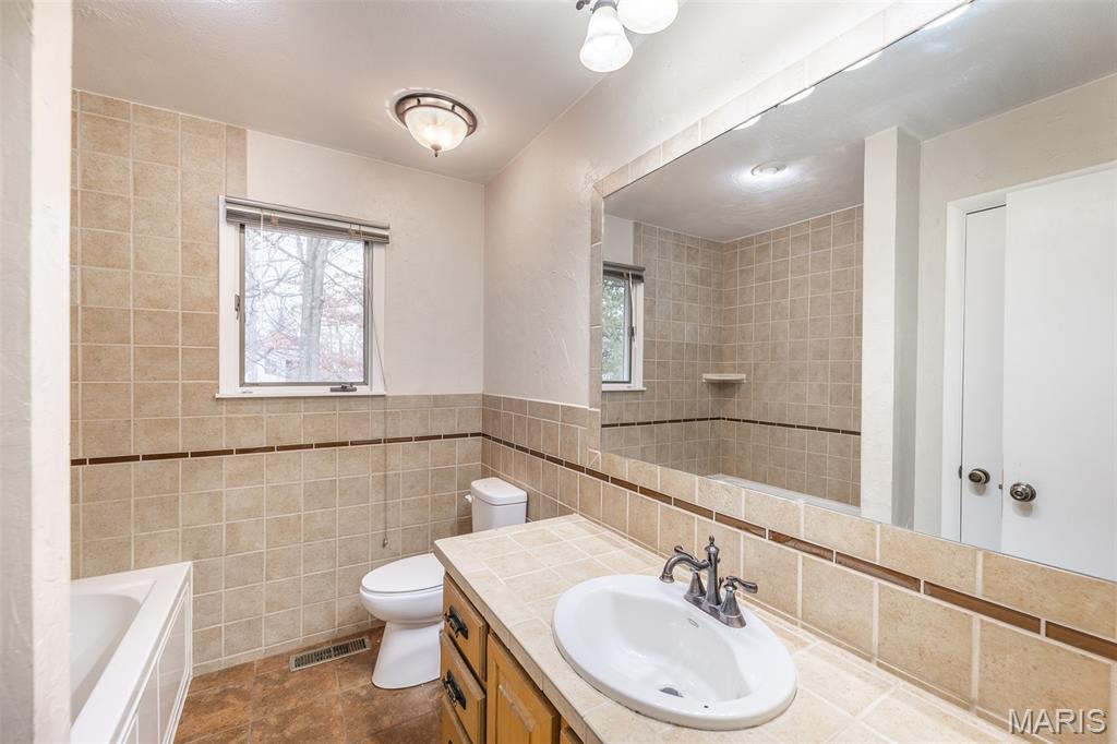 Baugh's Sub S 160 - Residential