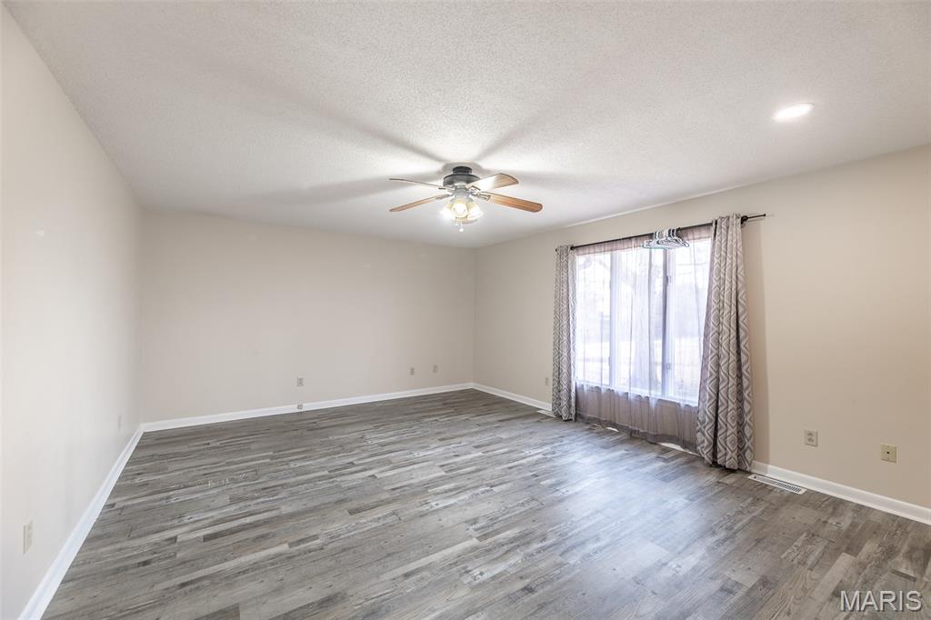 Baugh's Sub S 160 - Residential