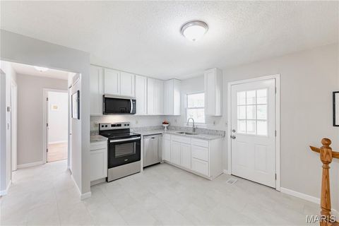 Tiny photo for 3113 Pearl Harbor Drive, St Ann, MO 63074 (MLS # 25069410)