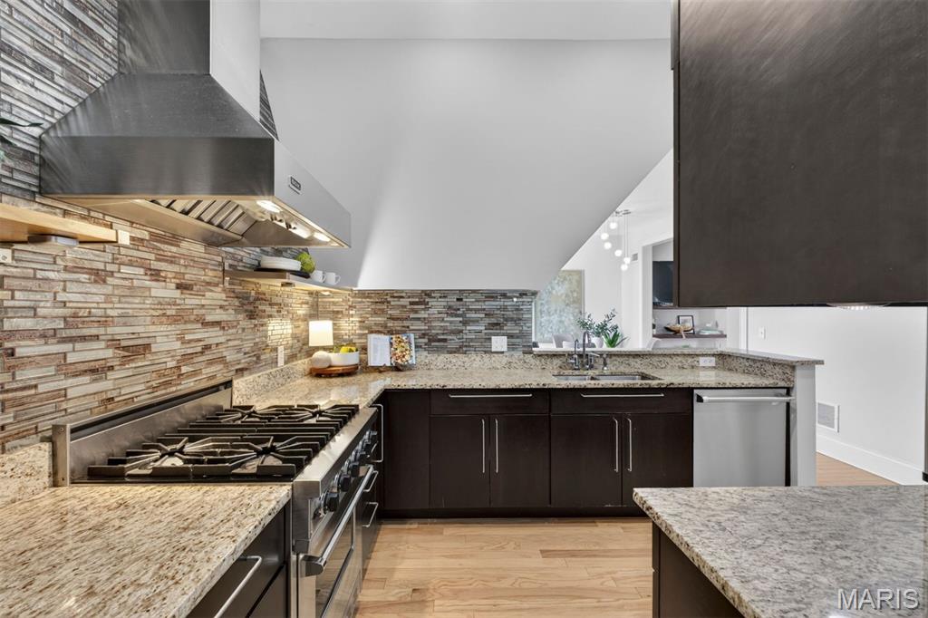 Maryland Place Condo - Residential