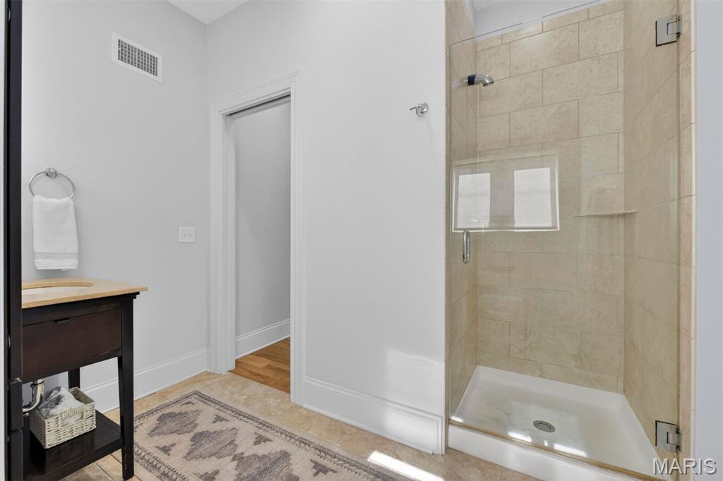 Maryland Place Condo - Residential