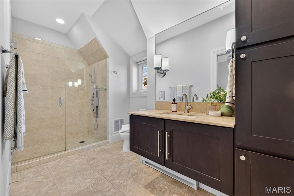 Maryland Place Condo - Residential