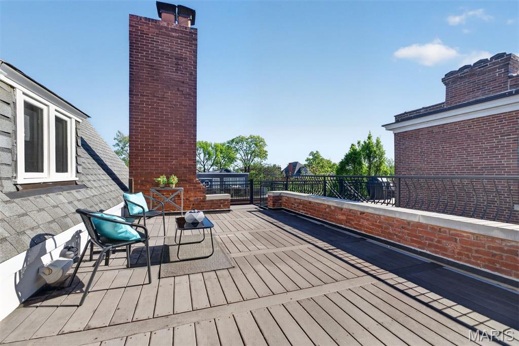 Maryland Place Condo - Residential