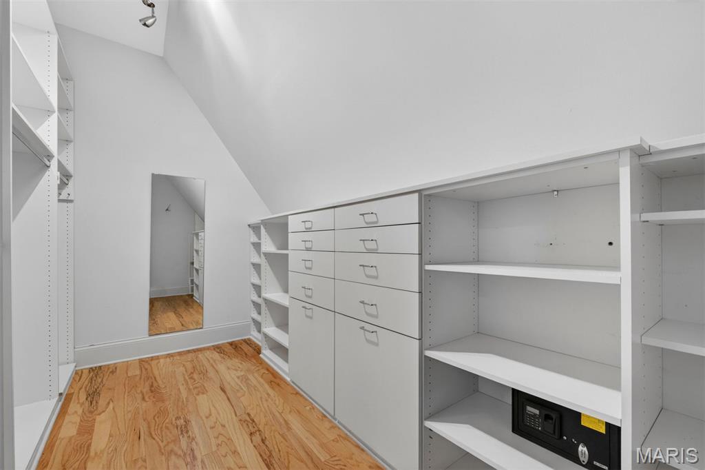 Maryland Place Condo - Residential