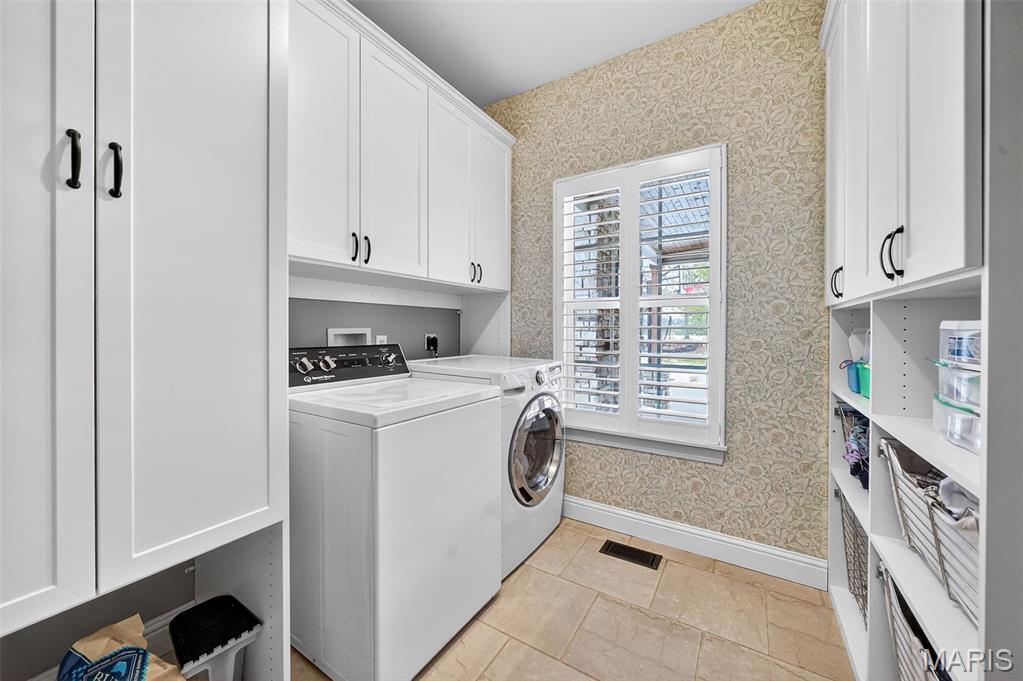 Ests At Bayhill Village - Residential