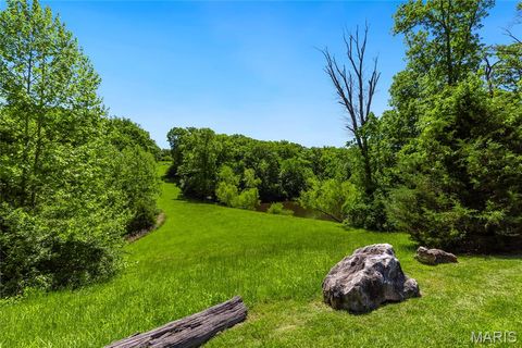 Tiny photo for 24 Grand Meridien Forest Frst, Wildwood, MO 63005 (MLS # 26032106)