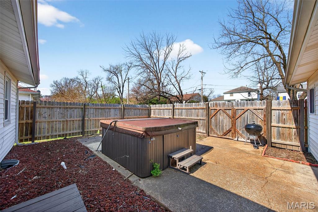 Kenwood Terrace - Residential