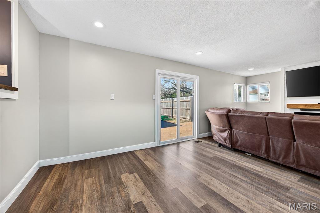 Kenwood Terrace - Residential