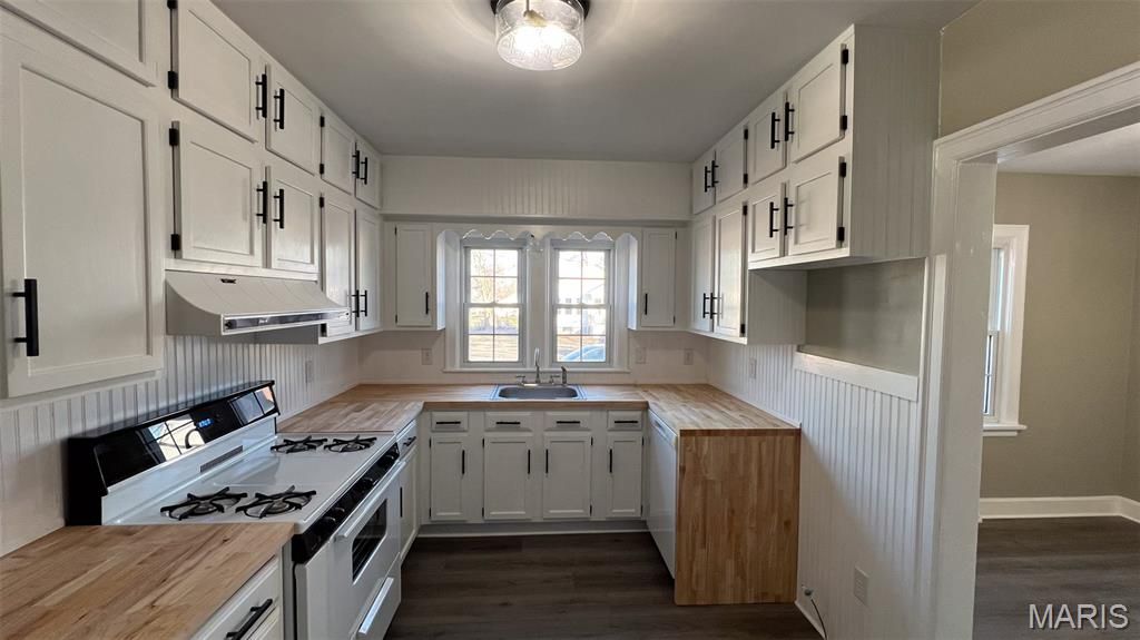 Photo of 205 Deguire, Fredericktown, MO 63645 (MLS # 25077710)