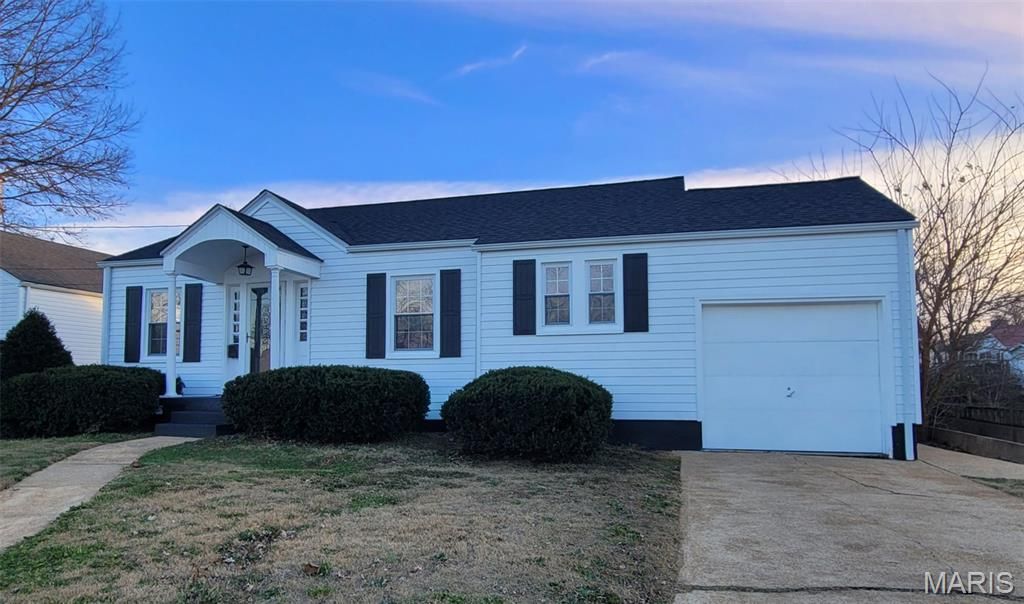 Photo of 205 Deguire, Fredericktown, MO 63645 (MLS # 25077710)