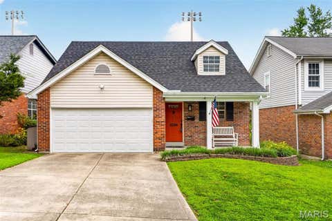 Photo of 2224 Saint Clair Avenue, Brentwood, MO 63144 (MLS # 26054111)