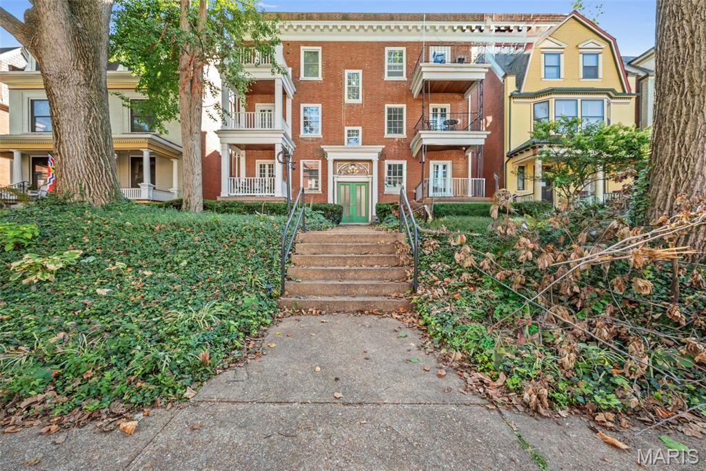 Photo of 4530 McPherson Avenue #1E, St Louis, MO 63108 (MLS # 25067193)
