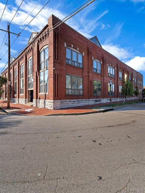 Tiny photo for 1523 S 10th Street #110, St Louis, MO 63104 (MLS # 26057404)
