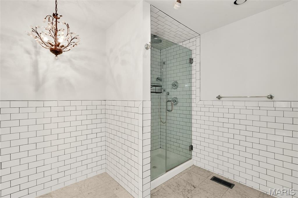 Lindells Add - Residential