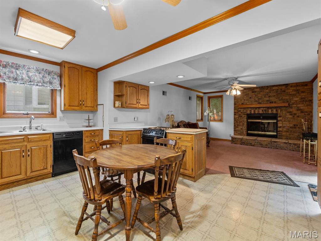 St Louis, Missouri 63125, United States, 3 Bedrooms Bedrooms, ,2 BathroomsBathrooms,Residential,Active,175952