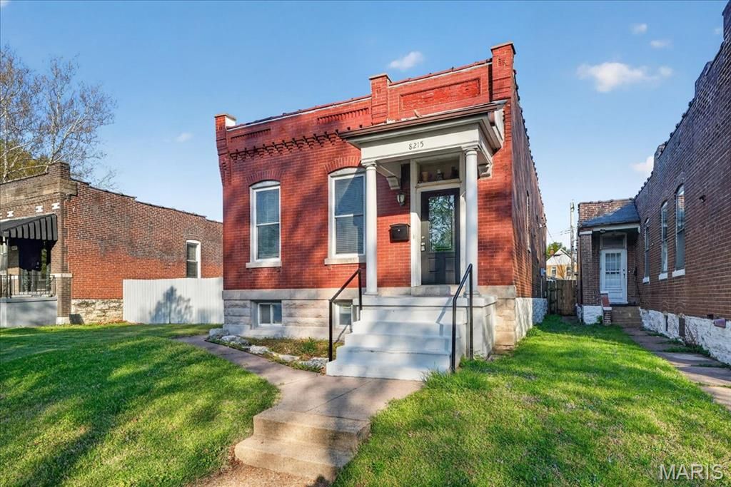 Photo of 8215 Pennsylvania Avenue, St Louis, MO 63111 (MLS # 26020424)
